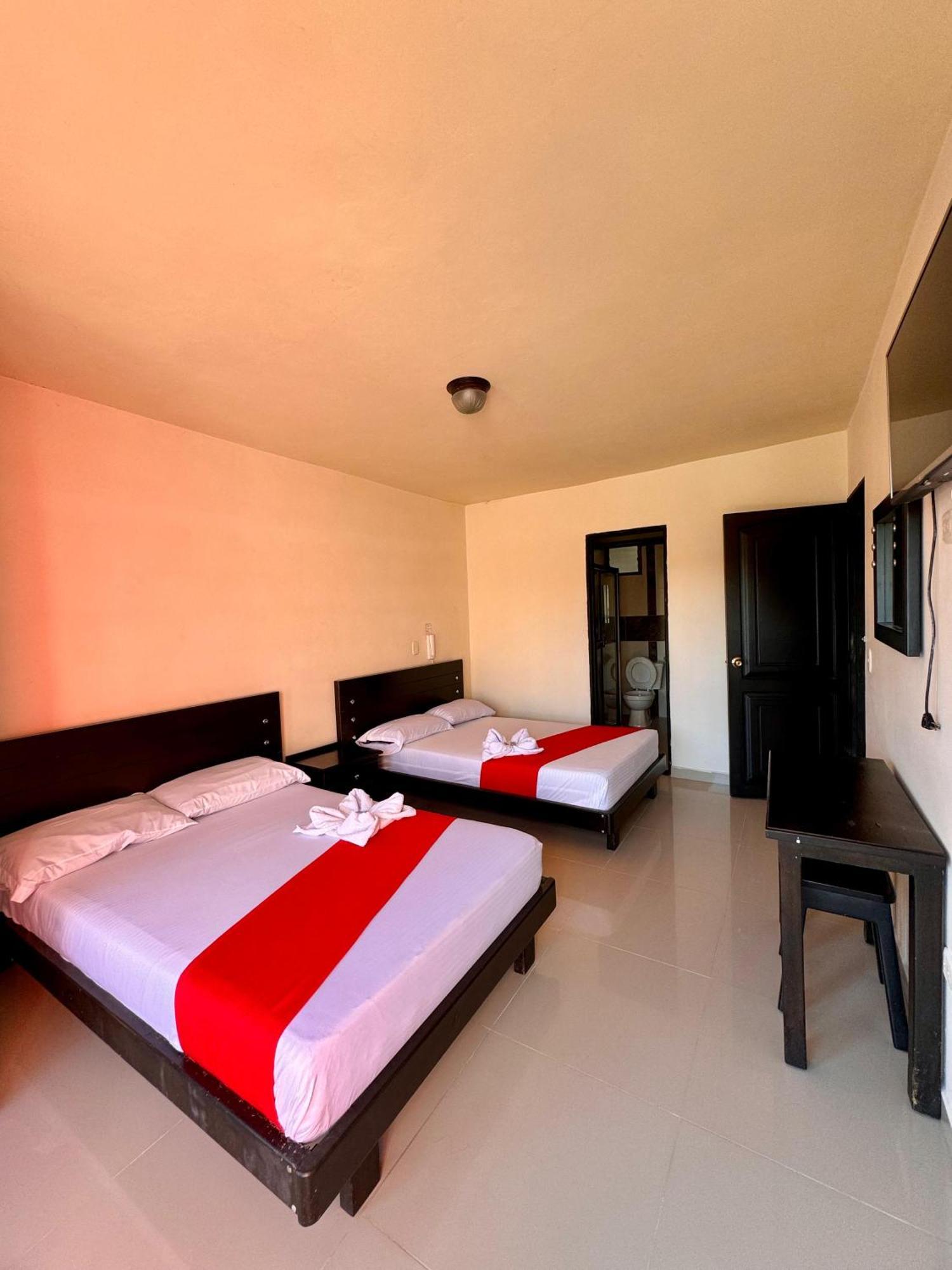 Hotel Portal Dorado Marinilla Zewnętrze zdjęcie